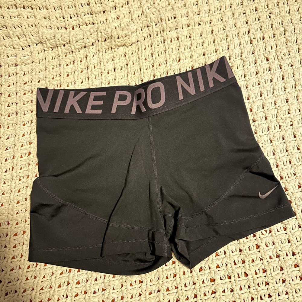 Nike Pro Women's Black Athletic Shorts